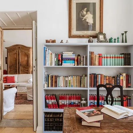 Holiday home Cambanis